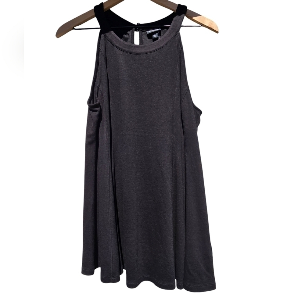 NWT Torrid sleeveless swing blouse